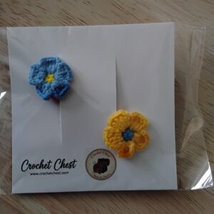 Handmade Crochet Flower Hair Clips Set With Bright Floral Hair Accessories
