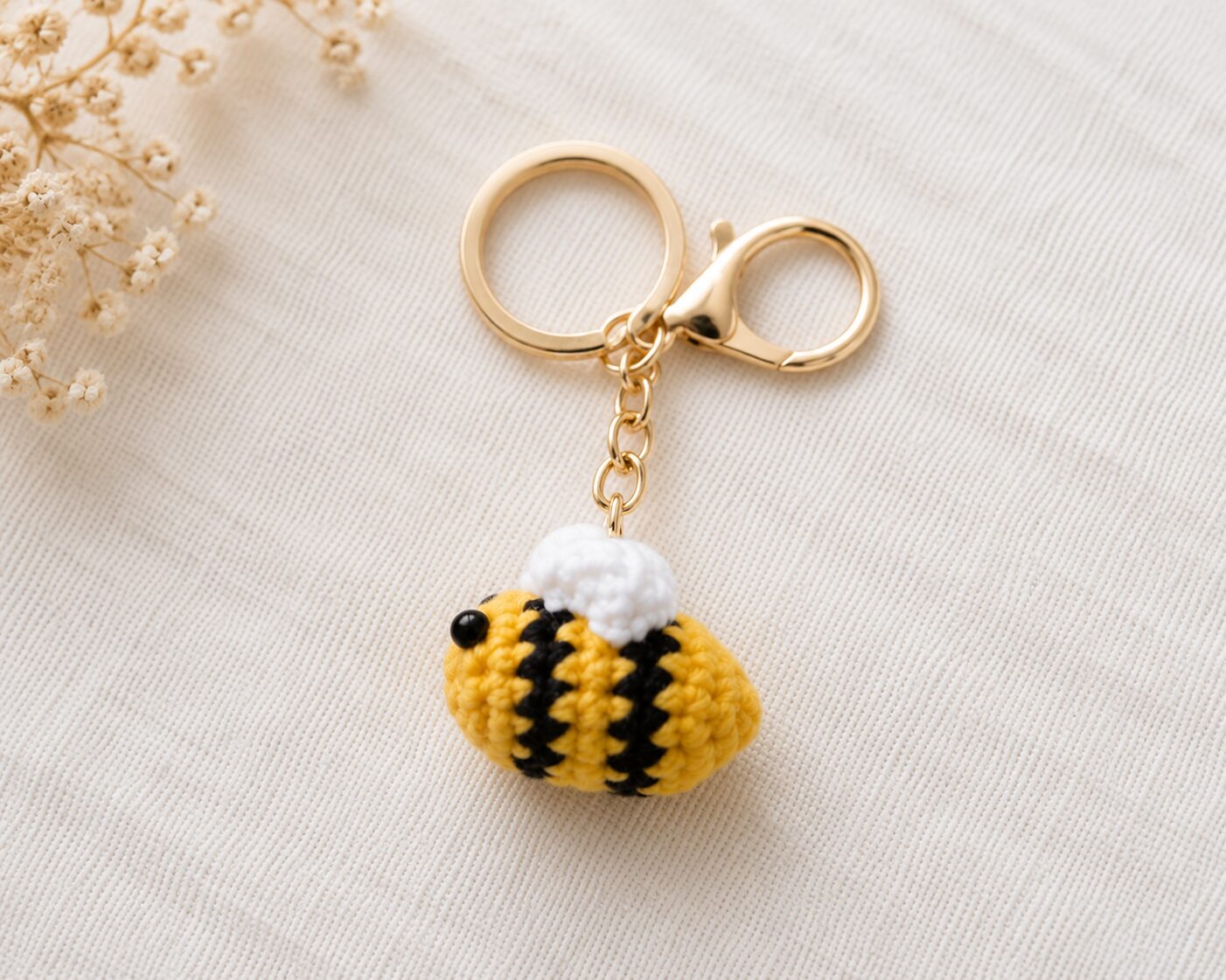 Handmade Crochet Bee Keychain With Aesthetic Mini Bag Charm Accessory